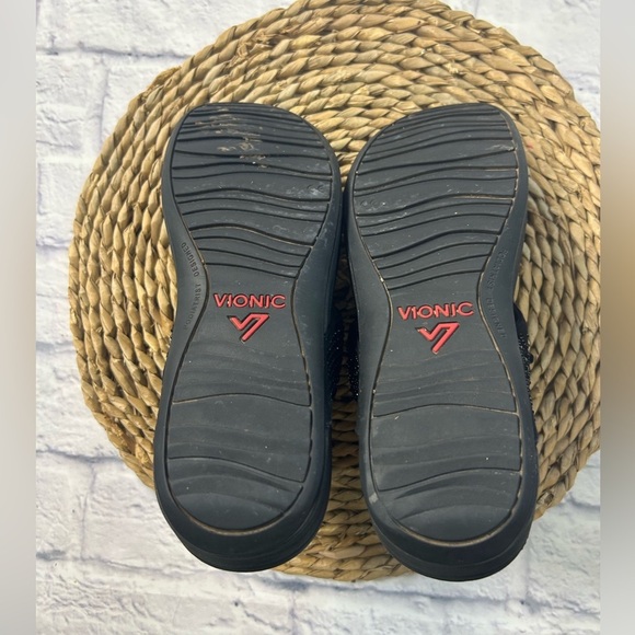 Vionic Black Sparkle Sandals. Size 9. - Picture 7 of 8
